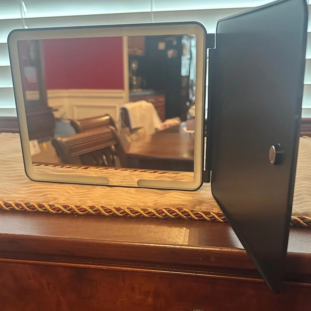 DeWEISN Rechargeable LED Makeup Mirror